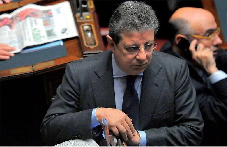 Il Collegio giudicante cambia a ogni udienza Penalisti mobilitati