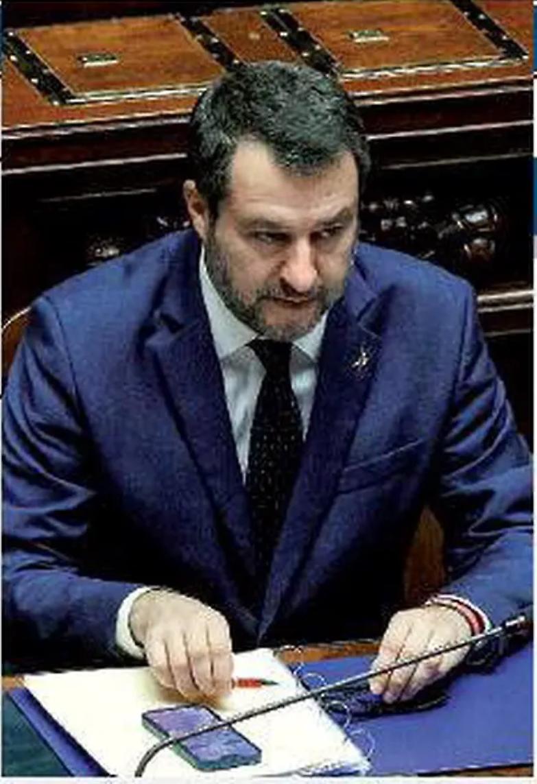 Salvini insiste: &laquo;Alzare il tetto del contante da subito&raquo;