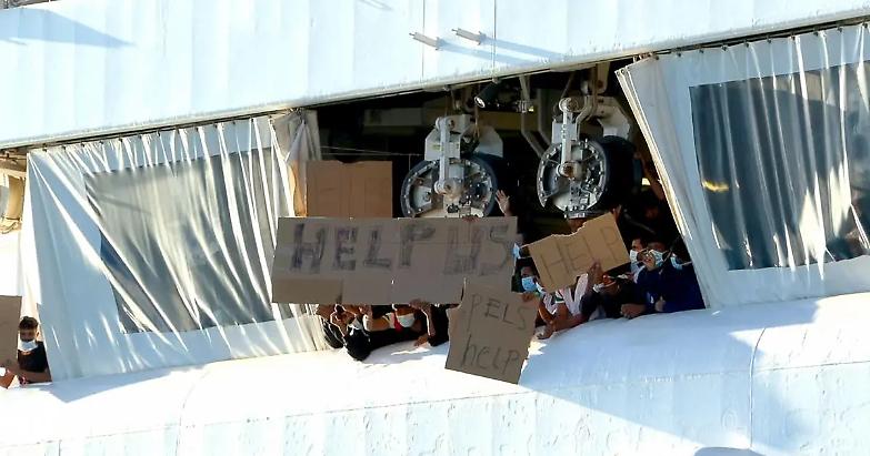 Permessi temporanei a chi arriva in Italia: Meloni segua l&rsquo;esempio del Cav