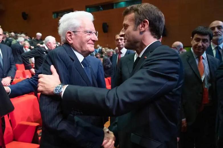 Mattarella e Macron: &ldquo;Italia e Francia collaborino&rdquo;