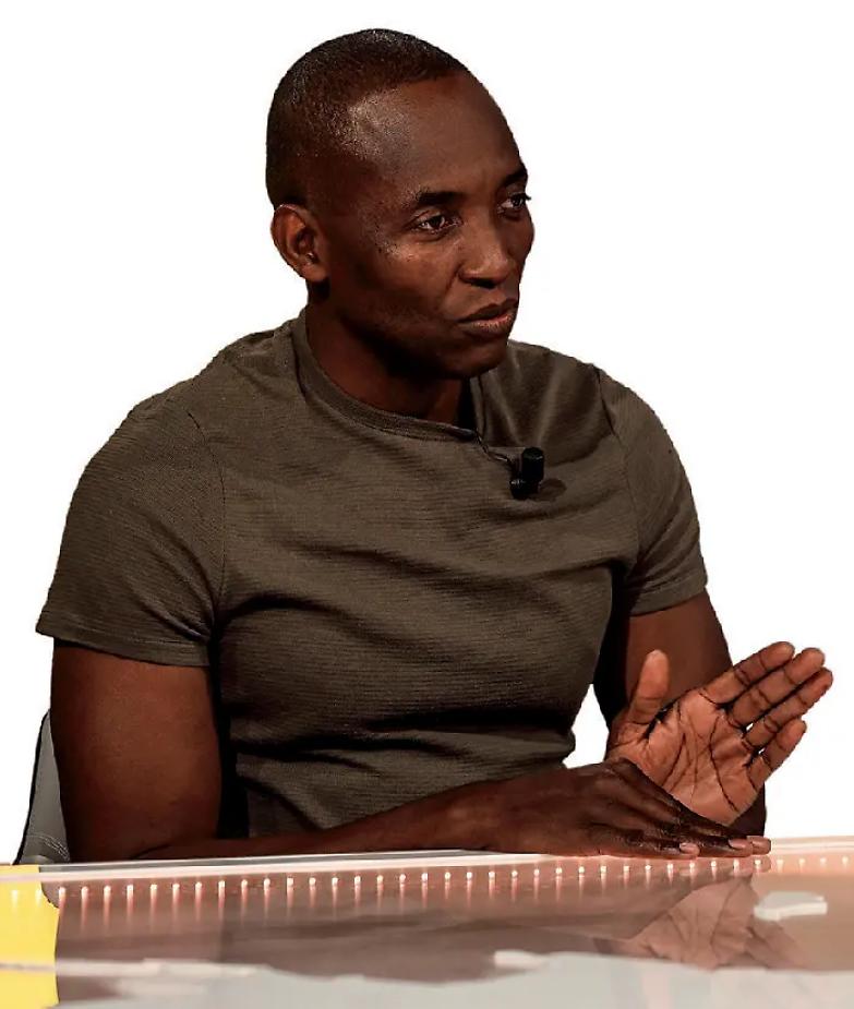 Soumahoro, il colpevole perfetto: lapidato a destra, scaricato a sinistra