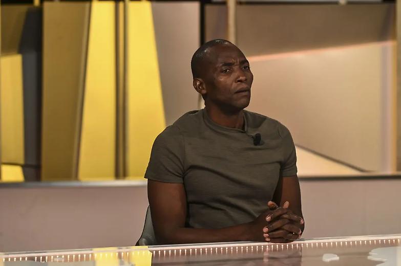 Soumahoro, il colpevole perfetto: lapidato a destra, scaricato a sinistra