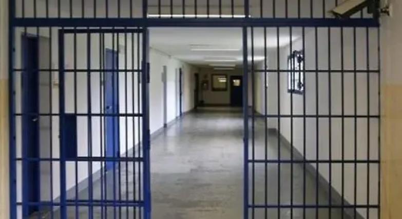 Errore di battitura nell'accusa, l'indagato resta in carcere