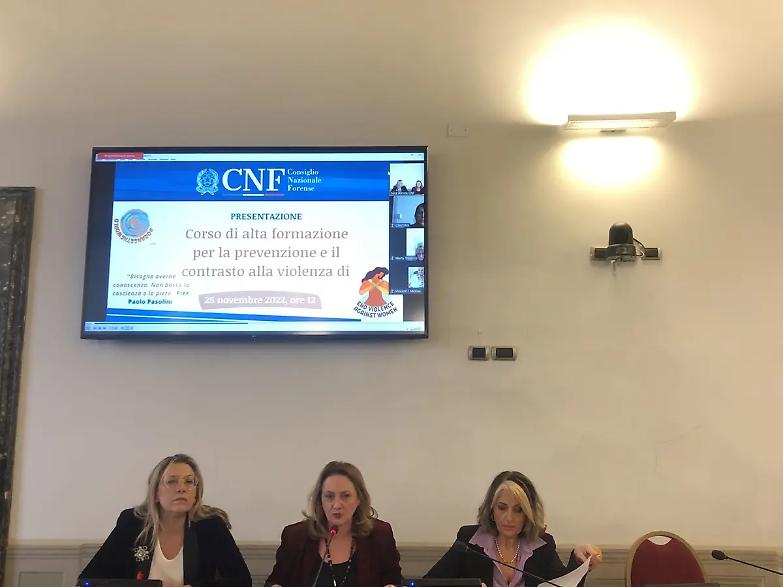 Prevenire e formare, la sfida dell&rsquo;avvocatura per contrastare la violenza di genere