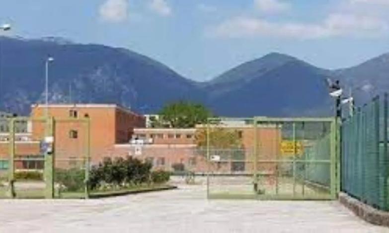 Carcere di Terni, rissa tra detenuti e cella incendiata: parla il Sappe