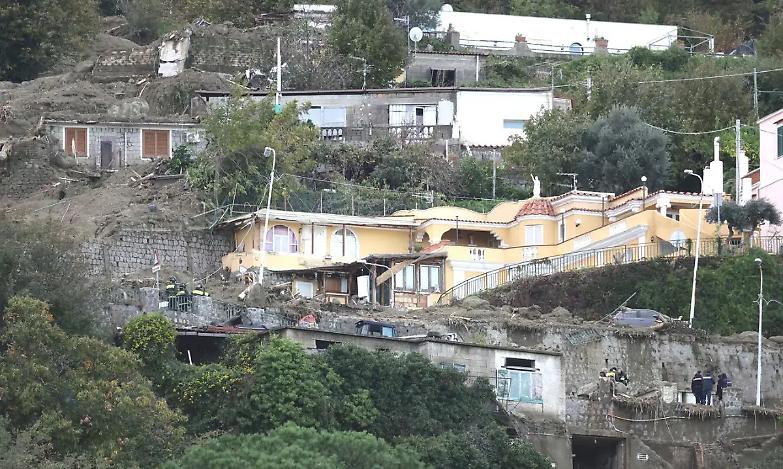 Frana a Ischia, dichiarato lo stato d'emergenza. Stanziati 2 mln di euro