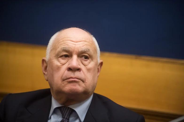 Il ministro Nordio firma il 41 bis per tre uomini accusati di mafia