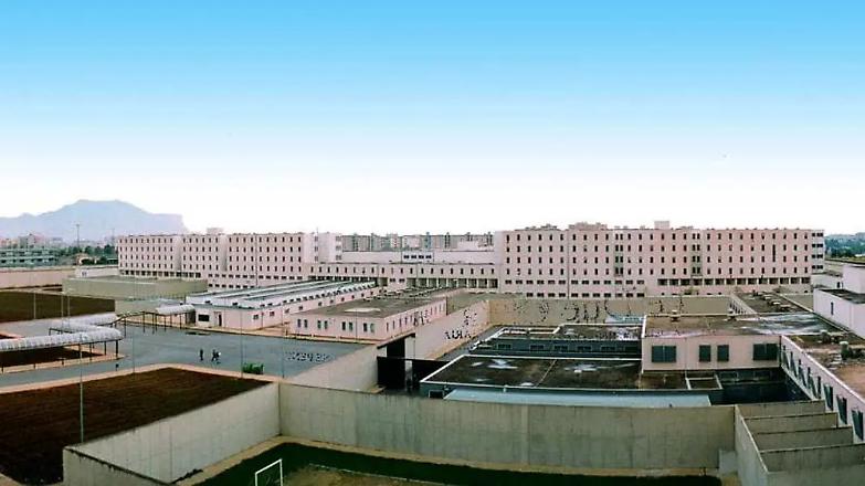 Carcere Pagliarelli di Palermo, 310 detenuti chiedono un&rsquo;ispezione