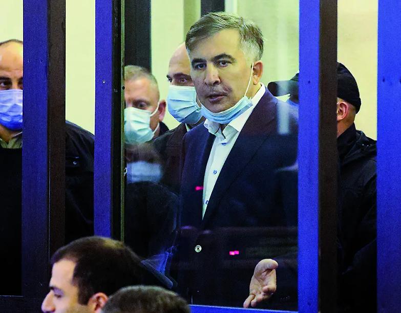 Teheran, scioperi e cortei gli ayatollah ora hanno paura