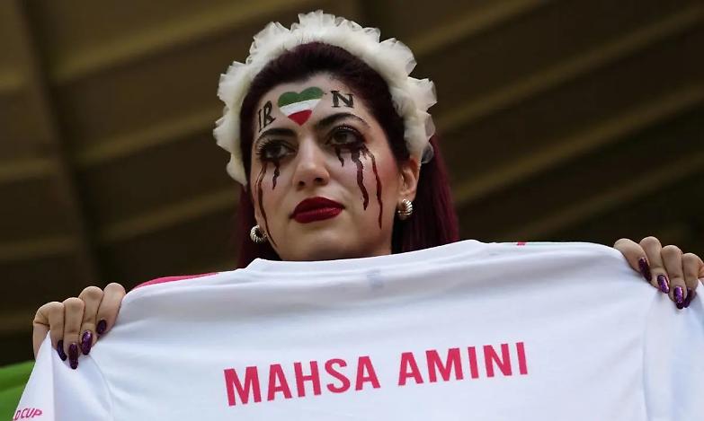 Iran 400 oppositori condannati dieci di loro andranno dal boia