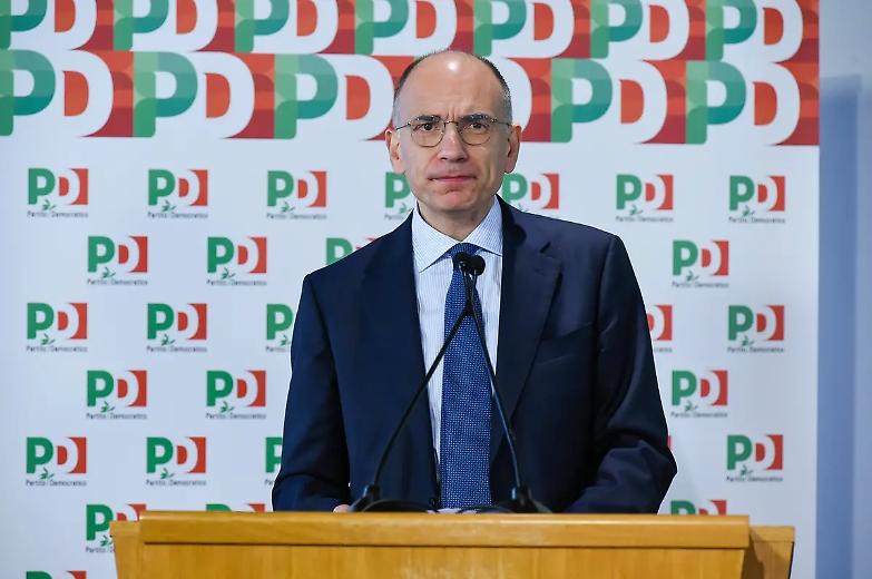 Che pena vedere ancora il Pd agganciato al carro grillino