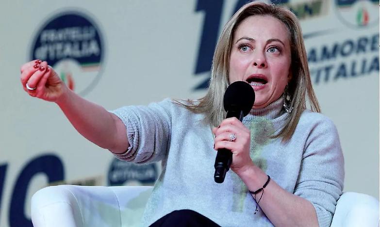 Vorrei ma non Pos... Giorgia si arrende alla Ue sui pagamenti elettronici