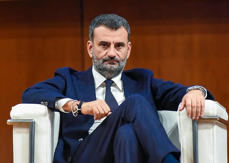 Decaro: &laquo;Il governo tuteli i sindaci. Anche io da indagato ho pensato al suicidio&raquo;