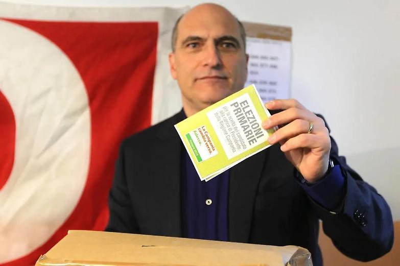 I legali di Andrea Cozzolino: &laquo;Non intende invocare l&rsquo;immunit&agrave;, ma essere sentito da Parlamento Ue&raquo;