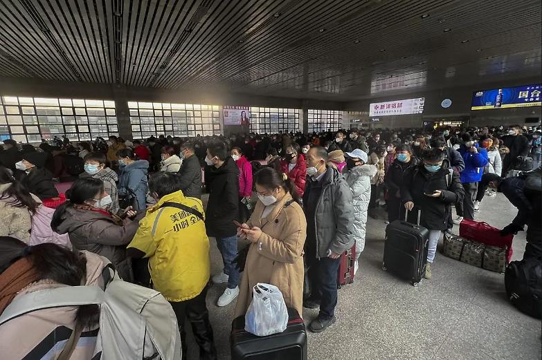 La Cina elimina la quarantena per chi arriva dall&rsquo;estero