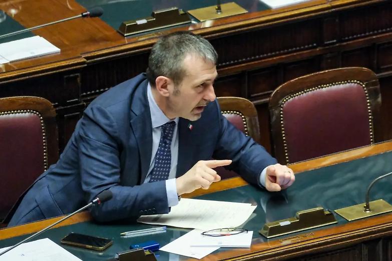 Intercettazioni sui giornali, Delmastro: &laquo;Norme pi&ugrave; stringenti&raquo;