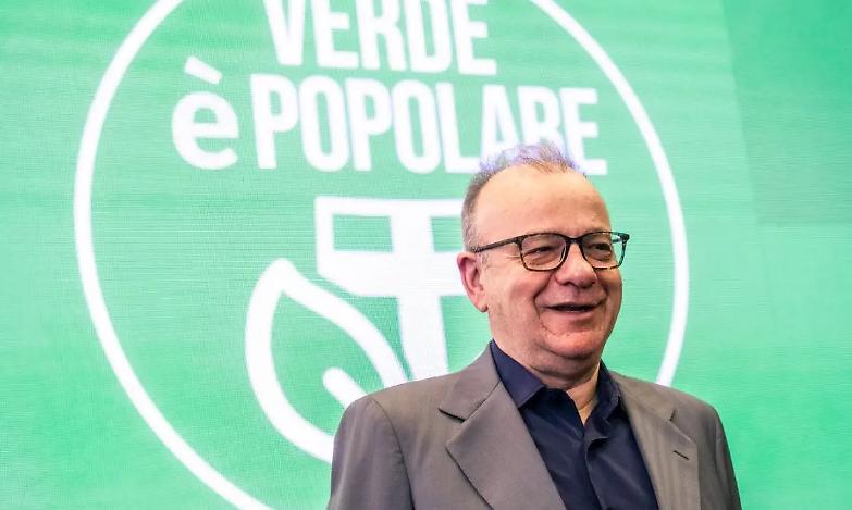 &laquo;Il Paese va tenuto insieme e il bravo. Il ministro Calderoli lo sa&raquo;