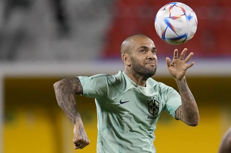Dani Alves arrestato a Barcellona con l'accusa di violenza sessuale