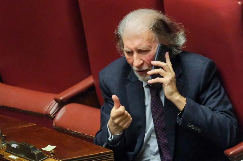 Scarpinato: &laquo;Mai detto che bisogna intercettare senza limiti gli avvocati&raquo;