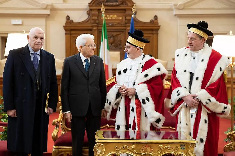 &laquo;Non si fanno processi alla storia&raquo;. La lezione del Pg Salvato