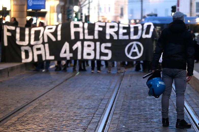 Quel ridicolo &ldquo;allarme anarchico&rdquo; lanciato dai media