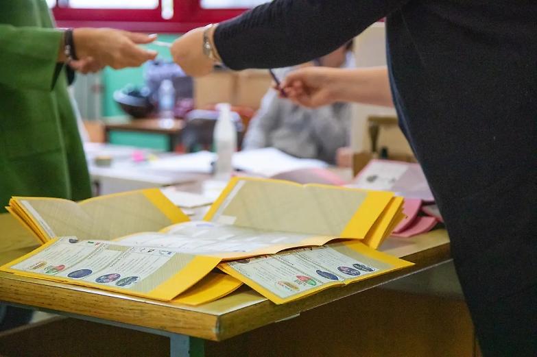Domani e luned&igrave; si vota in Lombardia e nel Lazio
