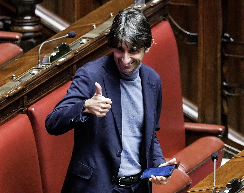 &laquo;Tutto regolare&raquo;. Nordio blinda Delmastro e Donzelli