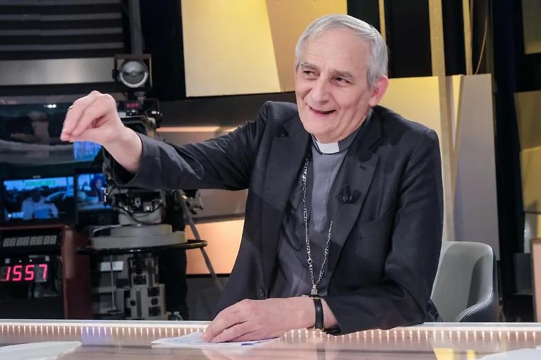 L&rsquo;allarme del cardinale Zuppi (Cei): &laquo;Si rischia Armageddon nucleare&raquo;
