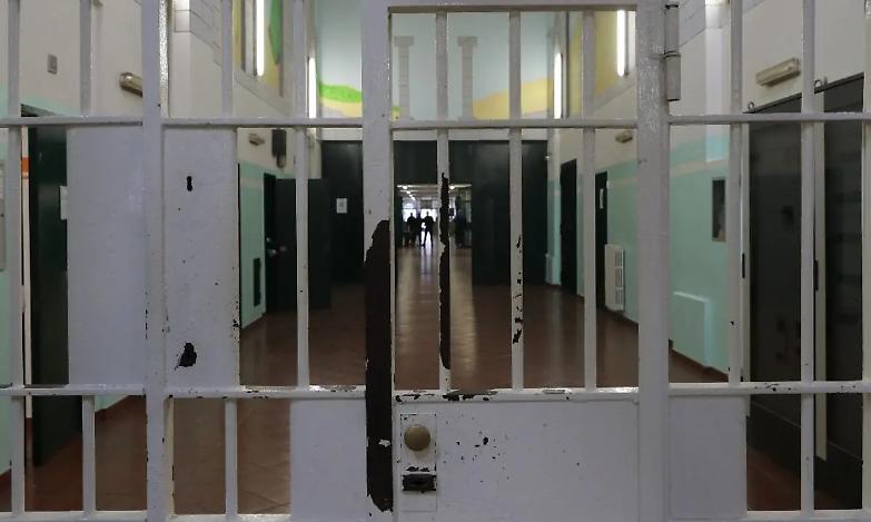 Morto in carcere Modena per aver inalato gas