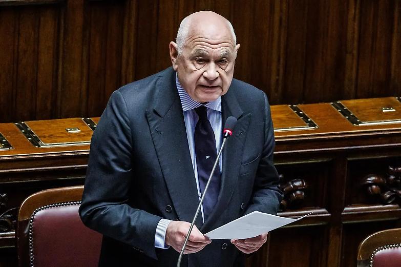 &ldquo;Delmastro presunto innocente&rdquo;. L&rsquo;arringa di Nordio alla Camera