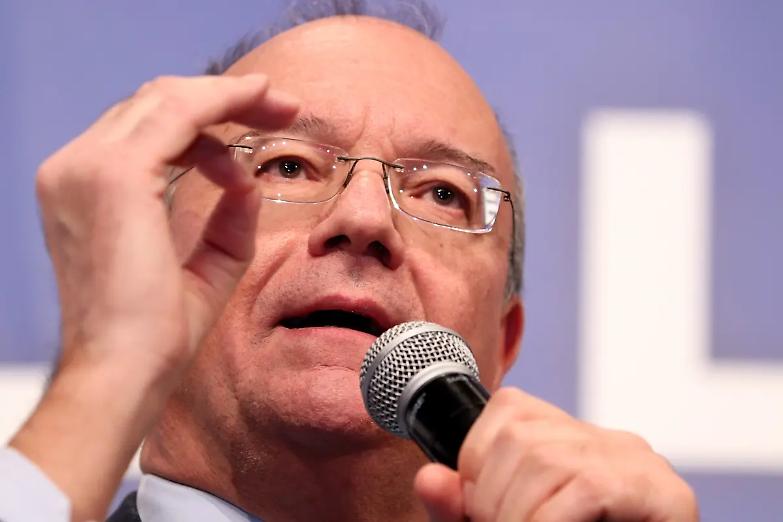 La scuola di Valditara &egrave; pi&ugrave; bigotta che fascista