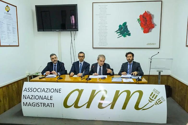 Civile, riforma a met&agrave;: il grido d&rsquo;allarme di avvocati e magistrati