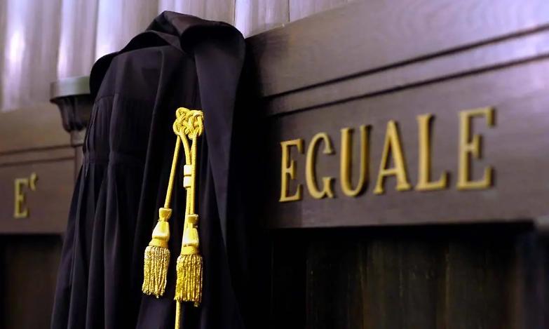 Carenza di giudici a Cosenza, i penalisti insorgono: &laquo;Astensione in bianco&raquo;