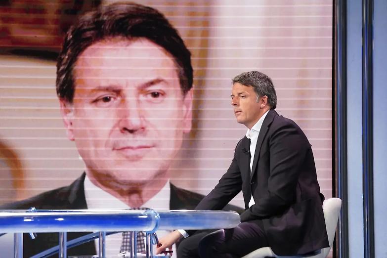 L&rsquo;accusa di Renzi al primo governo Conte: &laquo;Fu lui a cambiare le regole sul soccorso&raquo;