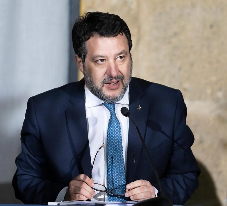 Il doppio fronte di Meloni stretta tra Bruxelles e Salvini