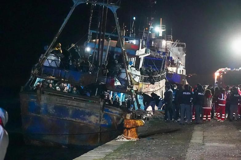 Quella catena di abusi sui migranti che l&rsquo;Italia respinge