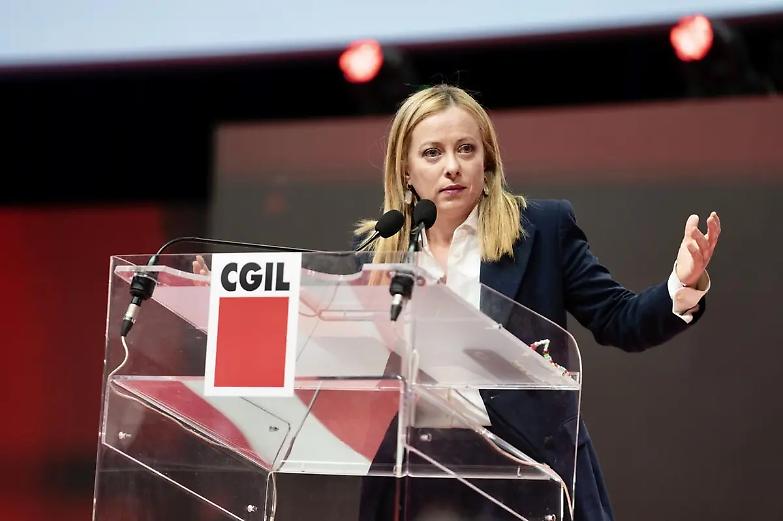 La &ldquo;sfida cortese&rdquo; di Meloni alla Cgil su tasse e lavoro