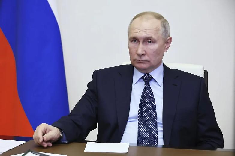 Mandato di arresto internazionale per Putin: &egrave; accusato di deportazione illegale di bambini ucraini