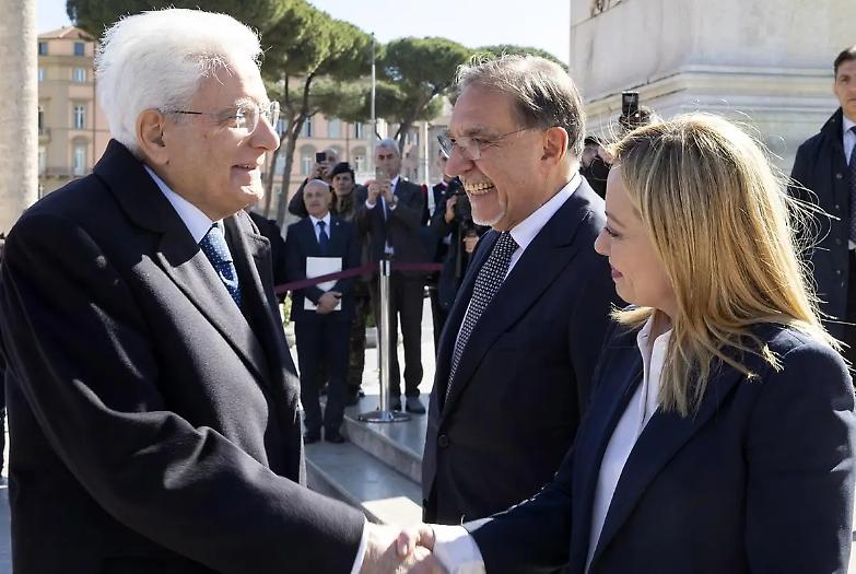 Mattarella e Meloni insieme all&rsquo;Altare della Patria per l&rsquo;Unit&agrave; d&rsquo;Italia