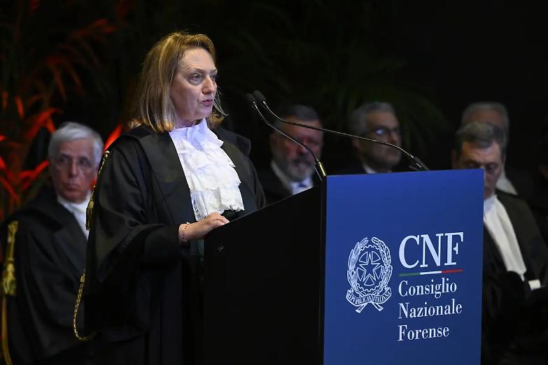 &laquo;Saremo noi avvocati a riportare i cittadini al centro della giustizia&raquo;