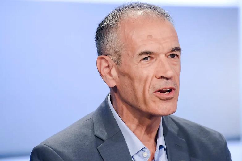 Il cinguettio stonato del senatore Cottarelli