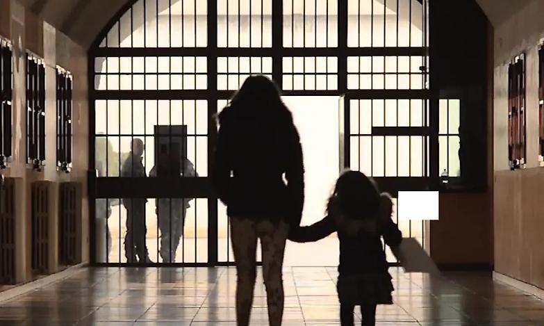 Bambini &ldquo;colpevoli&rdquo; di essere nati da donne che hanno commesso reati