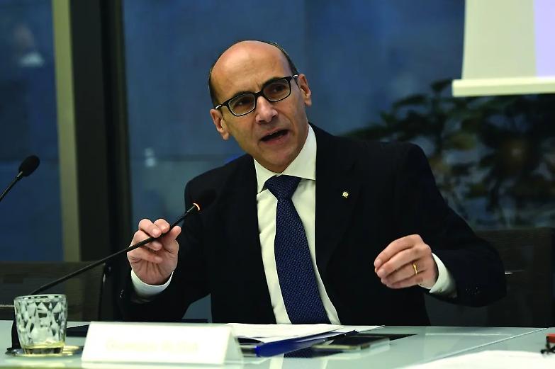 Lega- Anac, strappo ricucito: ma la politica resta schiacciata dallo spauracchio corruzione