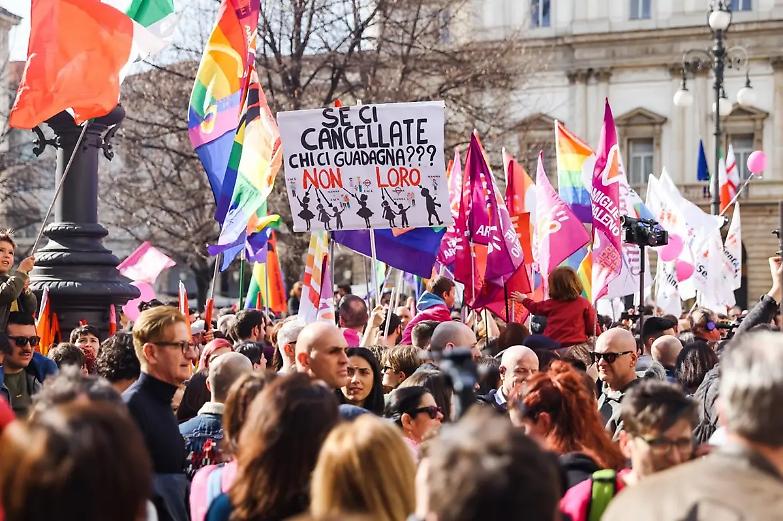 Figli di coppie gay, la procura di Padova chiede gli atti registrati all&rsquo;anagrafe