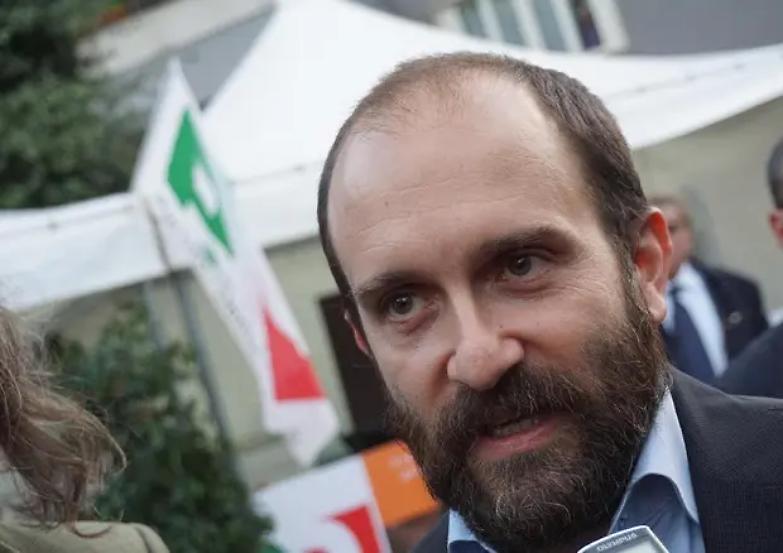 &laquo;Il governo ha pasticciato sul Def perch&eacute; &egrave; inadeguato. Il Pd rimane casa mia&raquo;