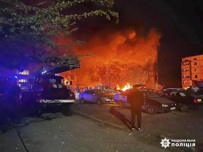 Massiccio attacco aereo della Russia su Kiev: droni e missili da crociera