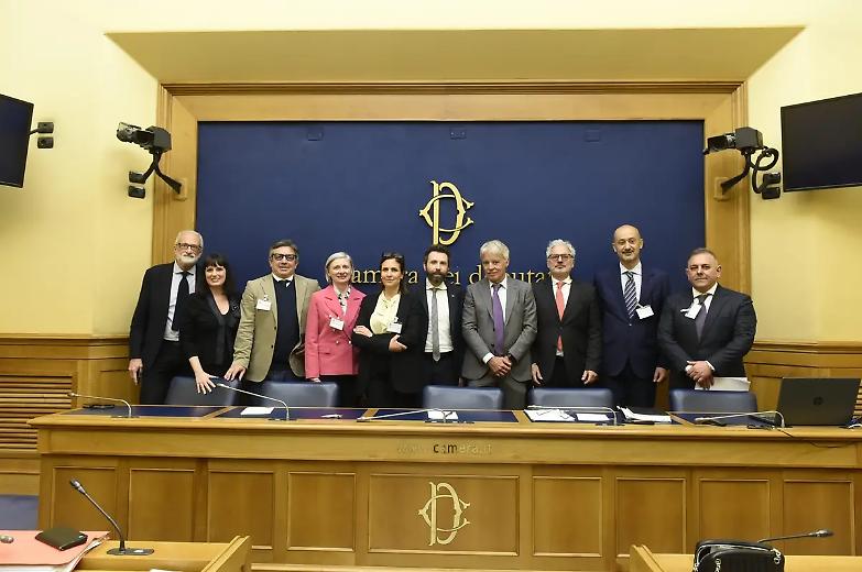 Tribunali a corto di personale, la protesta dei Coa alla Camera