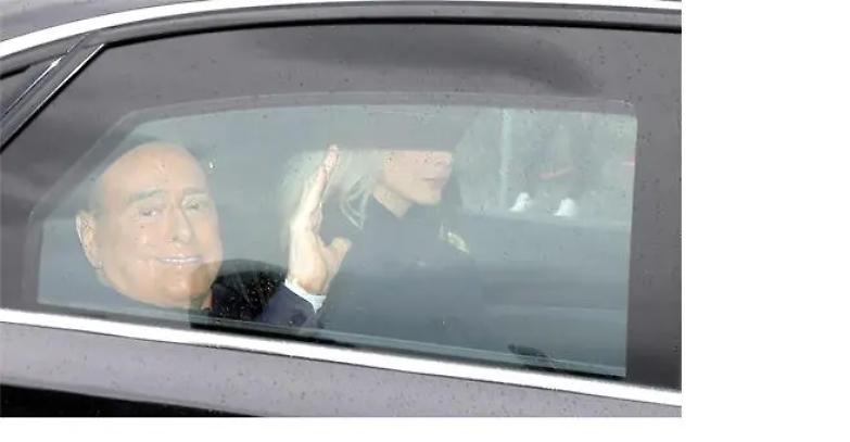 Berlusconi dimesso dal san Raffaele, ora un periodo di riposo ad Arcore