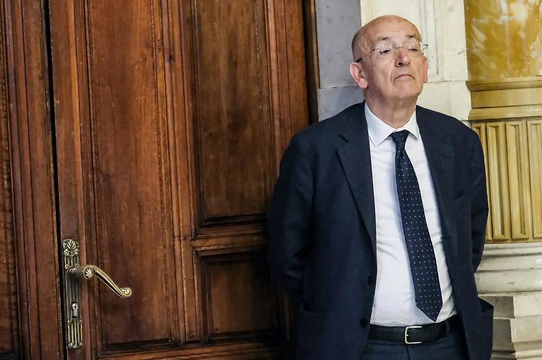 Sisto: &laquo;Riformeremo l&rsquo;abuso d&rsquo;ufficio contro la paura della firma&raquo;