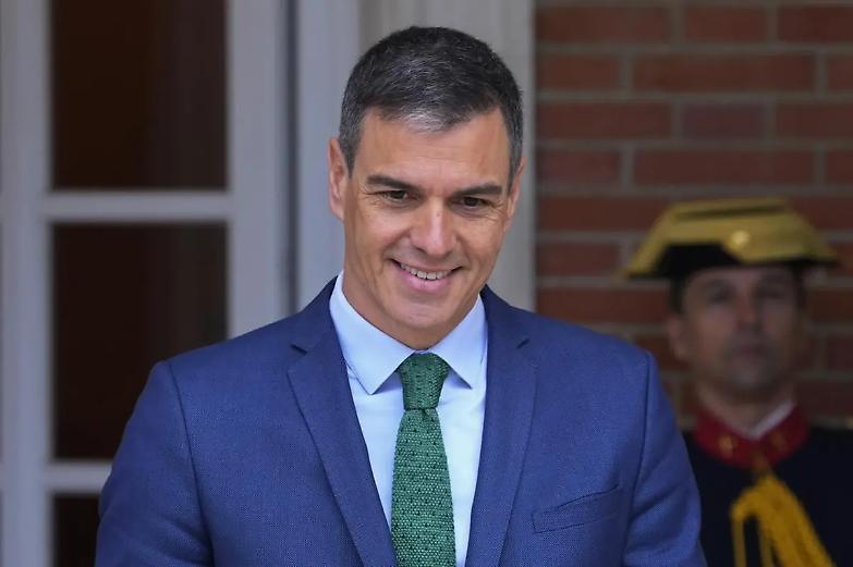 Spagna nel caos, Sanchez annuncia elezioni anticipate per il 23 luglio. &laquo;La parola torni al popolo...&raquo;